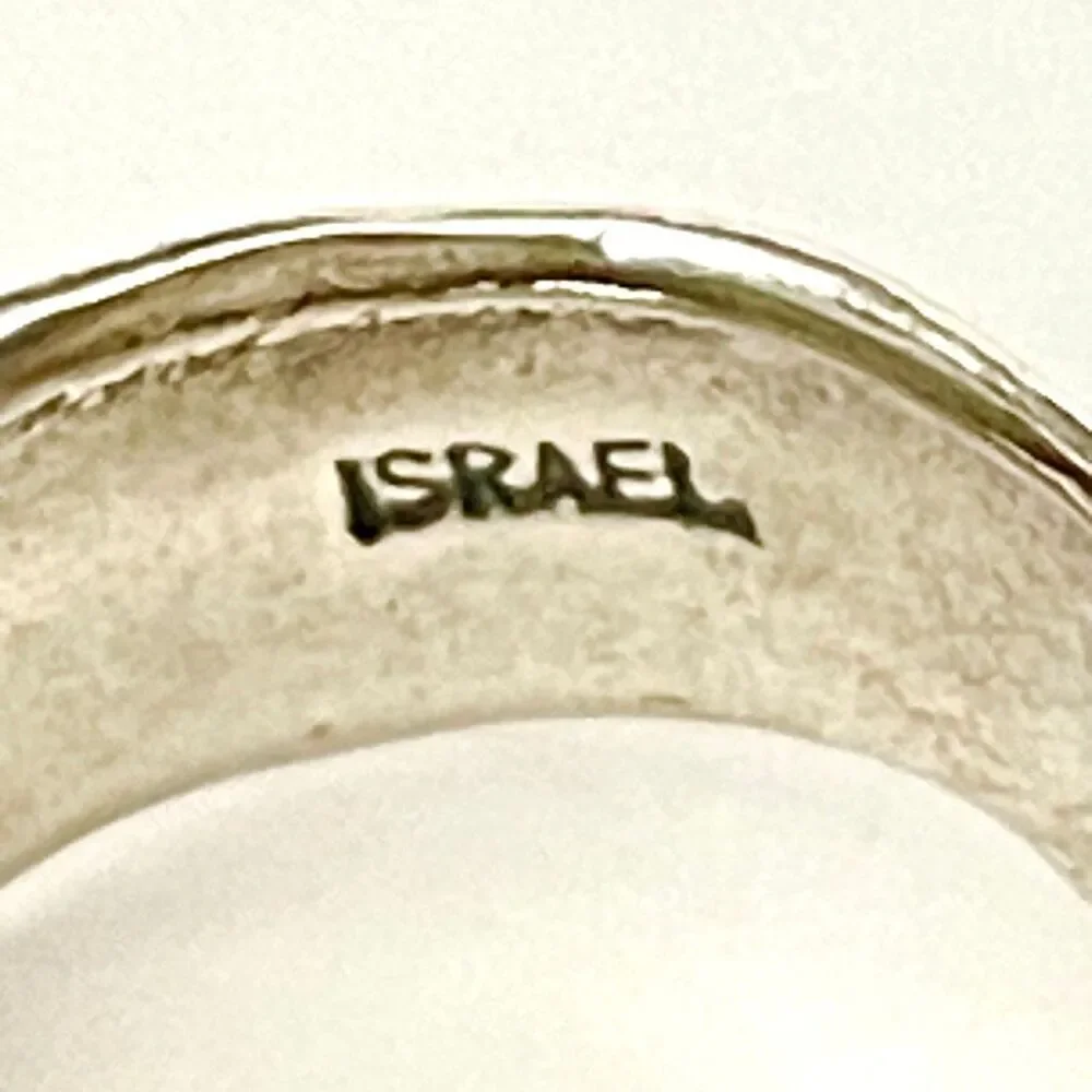 NWT Gorgeous Sz 7 Made in Israel .925 Sterling Silver Thick Blue Stone Ring